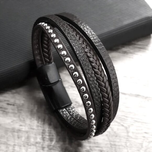 Black Leather Cuff Bracelet Wrist Rock Edgy Goth Punk Black Rivet Trendy Stylish - Picture 1 of 2